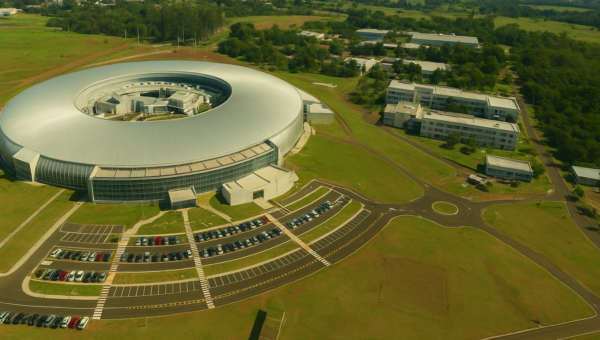 CNPEM promove 'Ciência Aberta' em Campinas com visita ao acelerador Sirius e 85 atividades